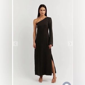One Shoulder Black Dissh Dress